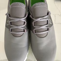 New  mens Footjoy golf shoes