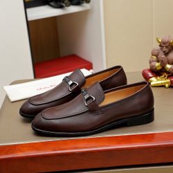 Ferragamo Men’s Leather Shoes With Box New 