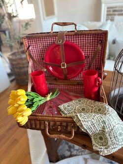 picnic basket