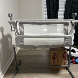 Milliard Bedside Bassinet Portable Crib