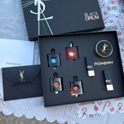 Women Mini Perfume makeup gift set Regalos mujer navidad, prices in store $270