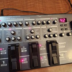 Boss ME-80 Guitar Multiple Effects Pedal  Used Japan Good condition