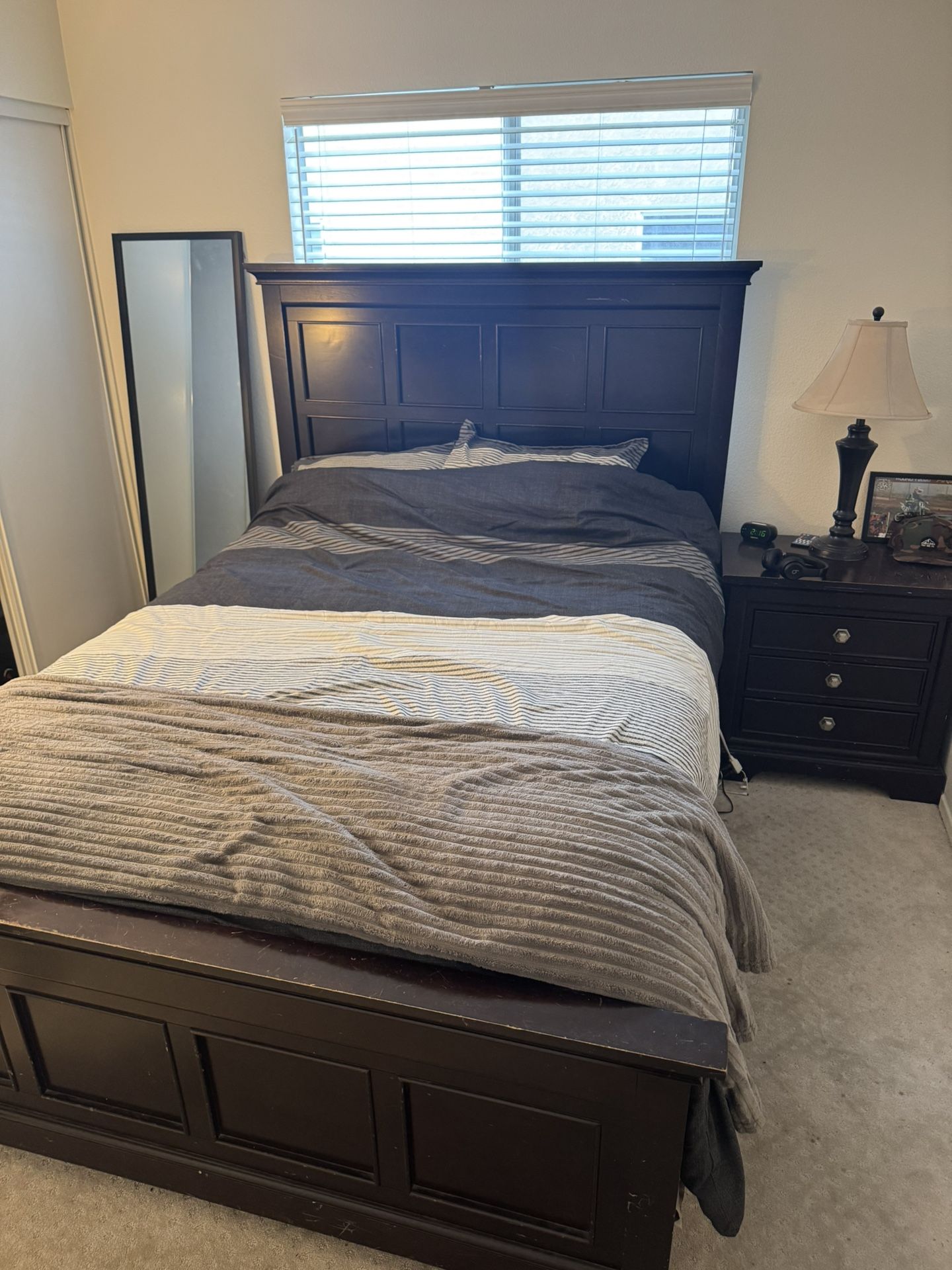 Full Size Bed And Night Stand