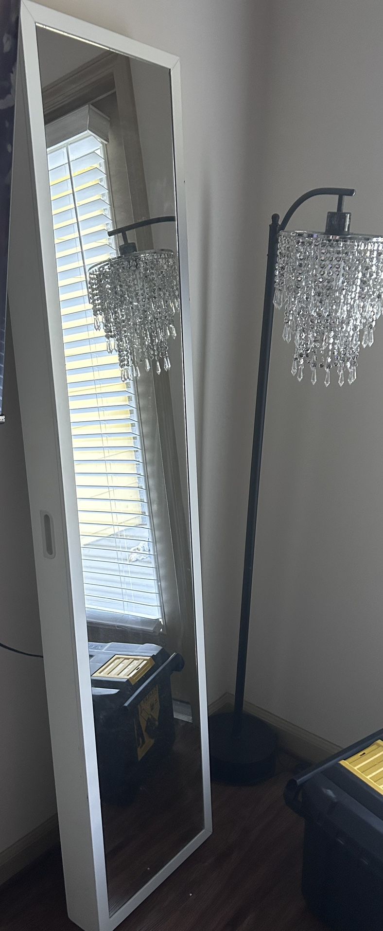 Deluxe Mirrored Behind The Door Adjustable Medicine Kitchen