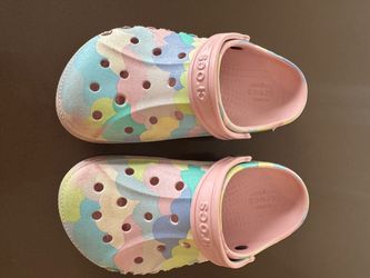 Crocs Classic Clogs Pastel Camo Print
