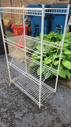 Wire shelf