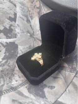 10k gold nugget ring with a gold cross