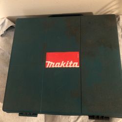 Makita 6010D Battery Drill