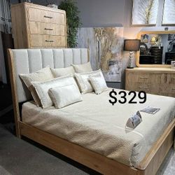 Beautiful! Queen Size Bed Natural Finish 