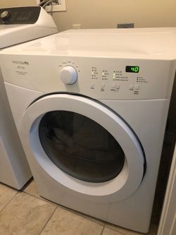 Frigidaire Affinity 7.0 cu ft Electric Dryer, Works Great, Large Capacity