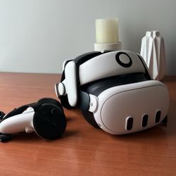 Meta Quest 3 With Head strap And Batter Pack