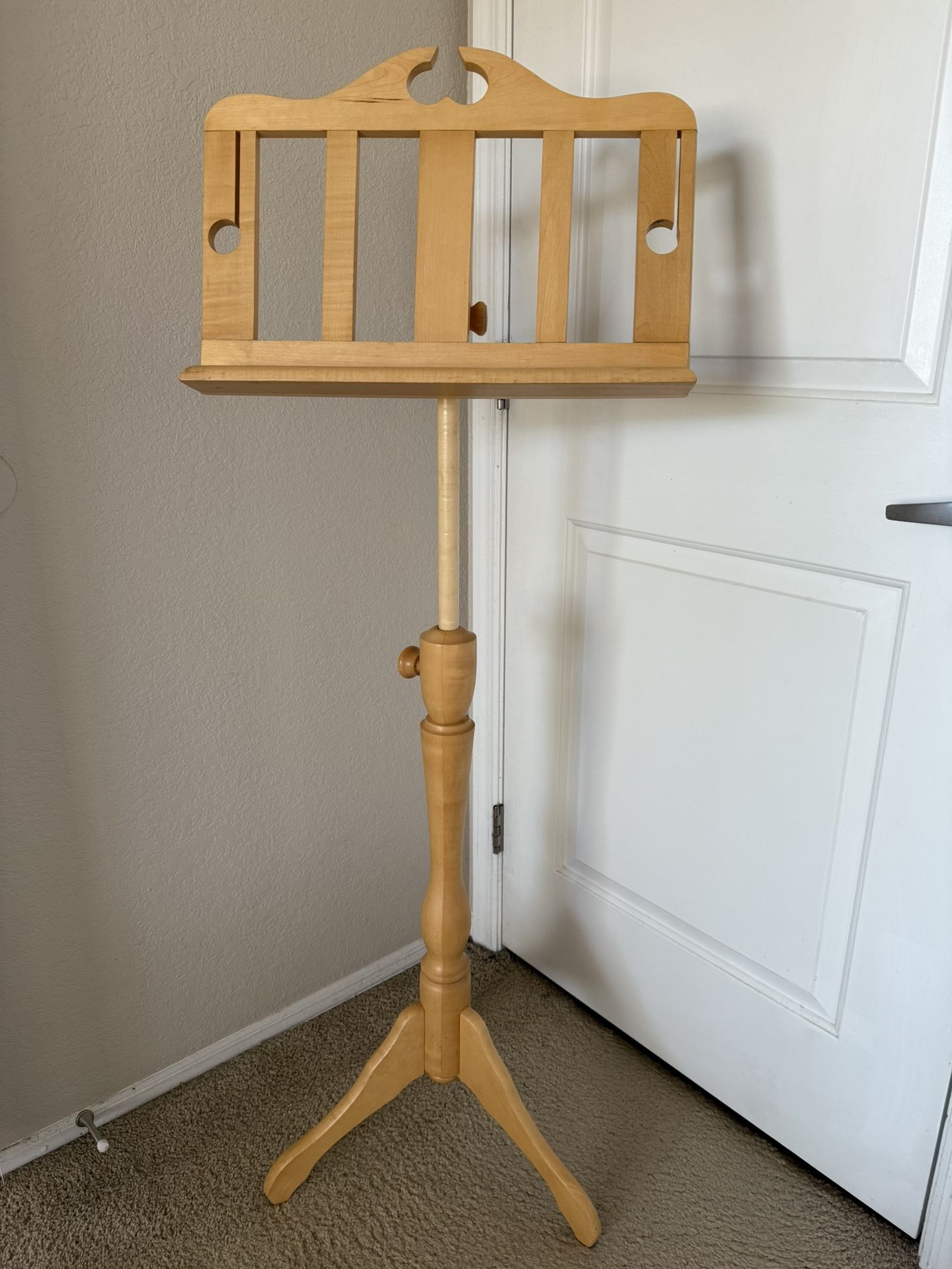 Konig & Meyer Wooden Music Stand