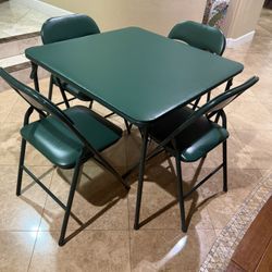 4 Green Heavy Duty Padded Folding Chairs & Folding Table 
