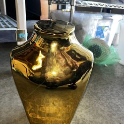 gold body shape necklace holder