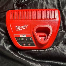 M12 Milwaukee Charger