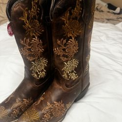 Woman Cowboy Boots