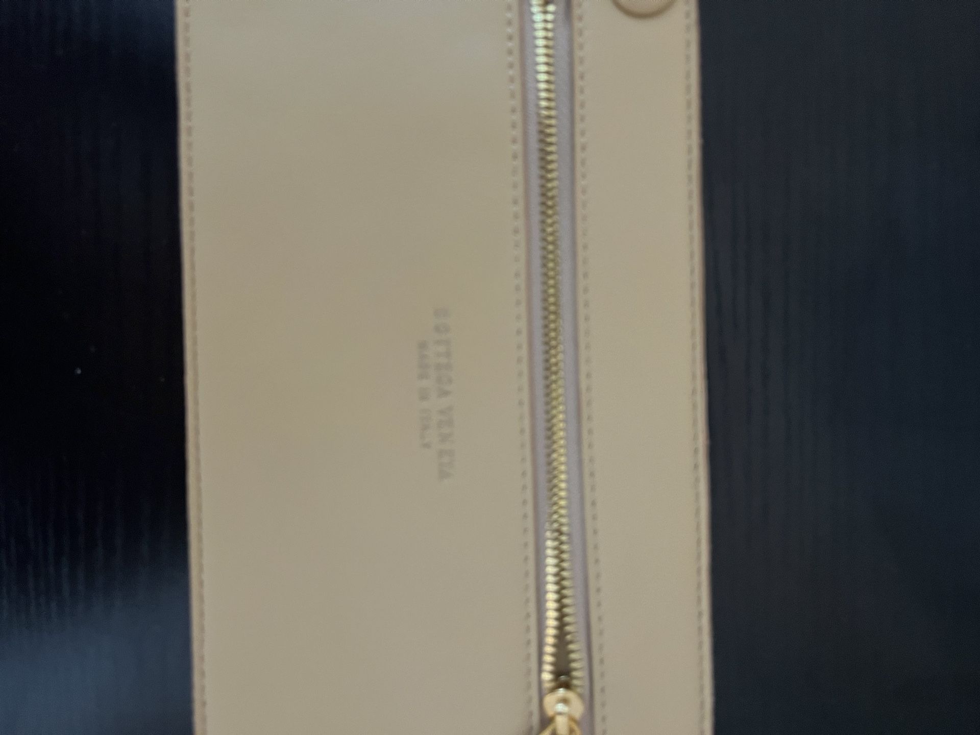 BOTTEGA VENETA Cassette medium intrecciato leather shoulder bag
