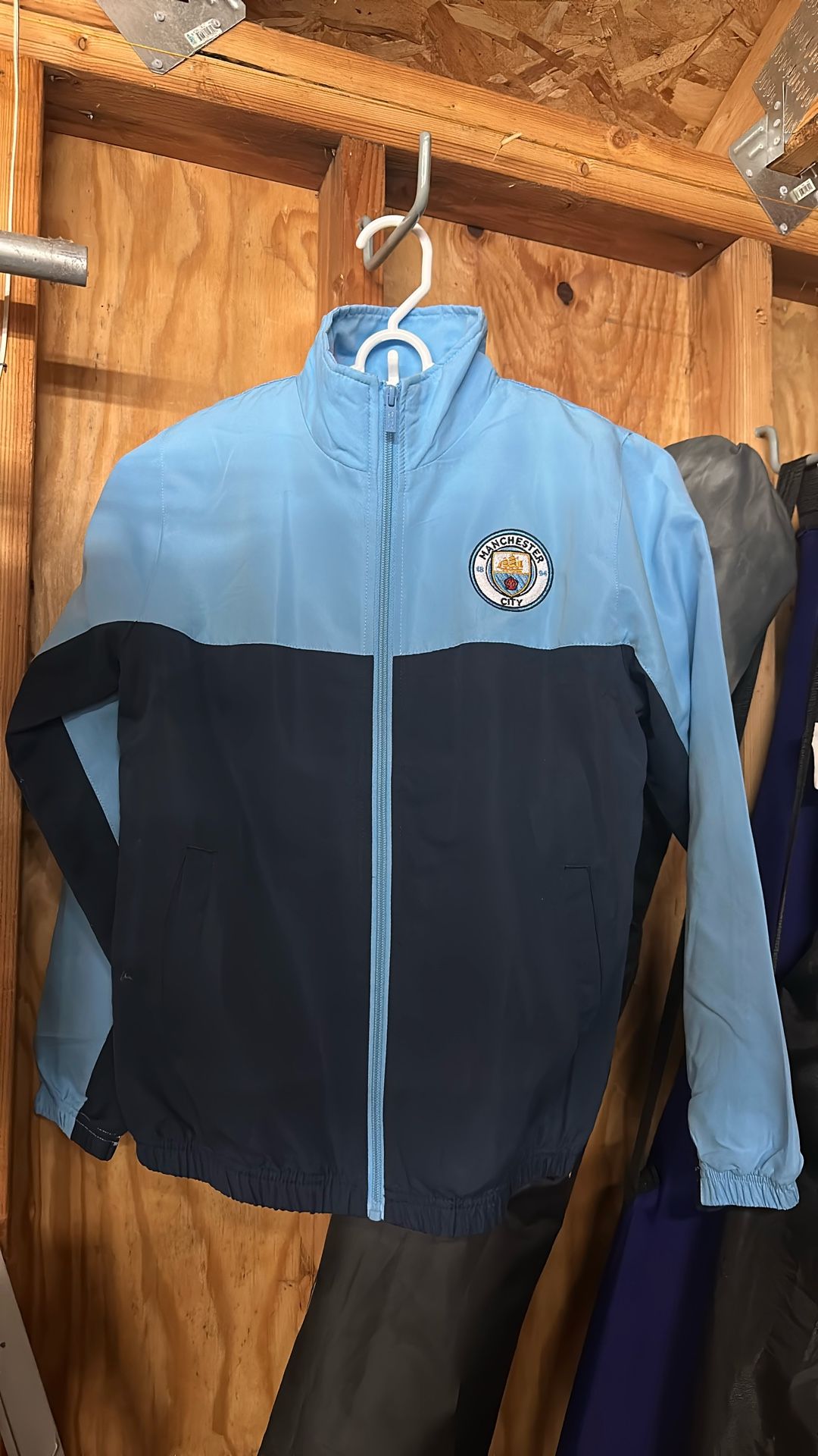 Manchester City Youth 10/11 Track Suit Jacket