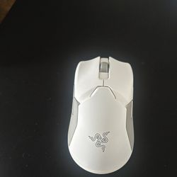 Razer Viper Ultimate Mercury Edition 