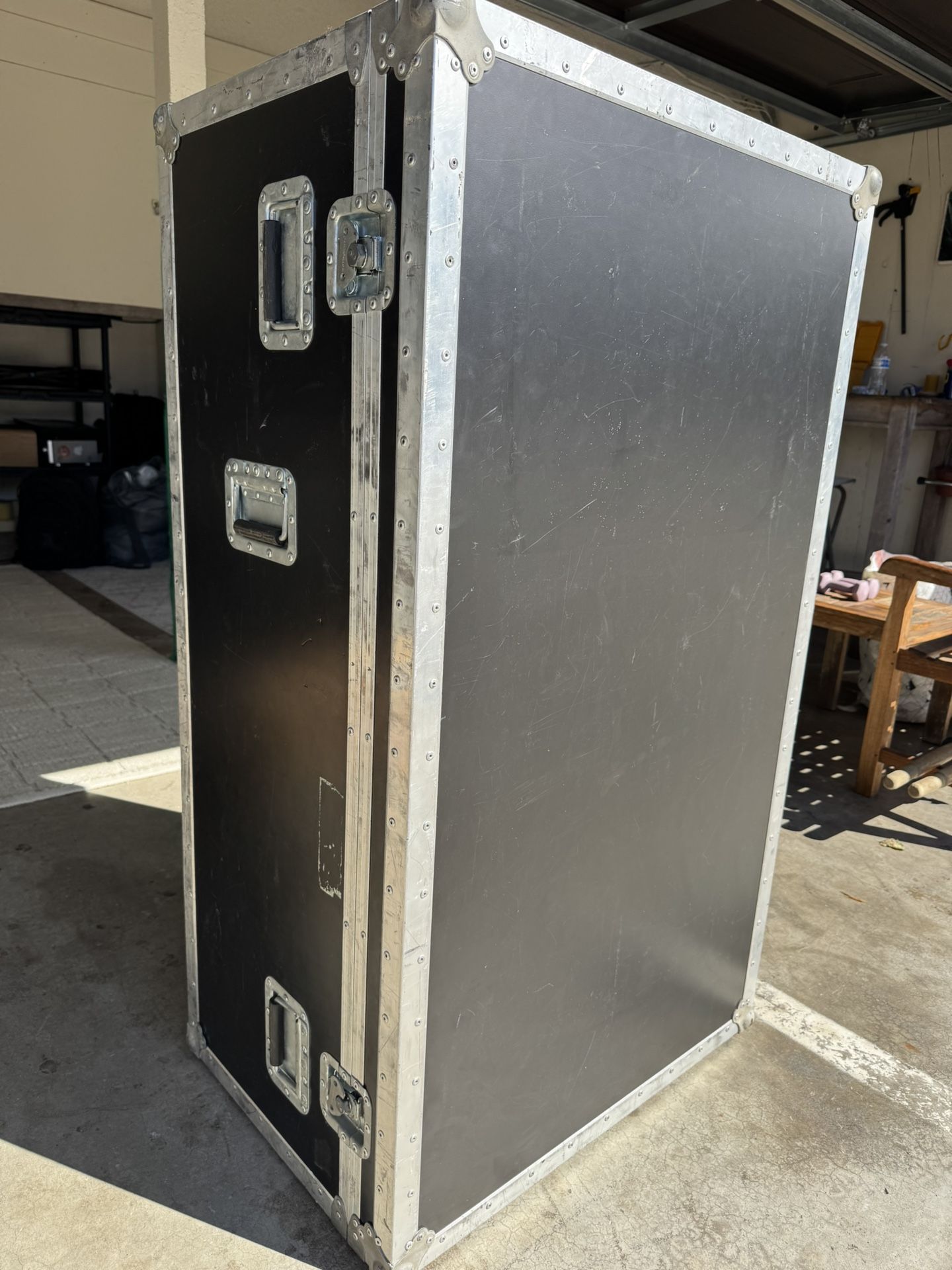 Ampeg SVT Heritage 8x10 Bass Cab with custom Left Coast road case