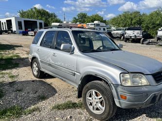 2001 Honda CRV FOR PARTS