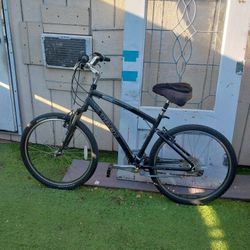 TREK   26"   Big   Wheels   Mountain  Bike