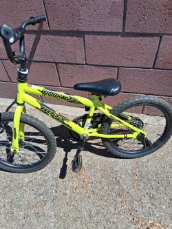 !! Boy's Bicycle  HUFFY  Rock It Size 18 In Wheels Firm Price  For Ages 4‐7