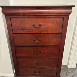 Dresser 