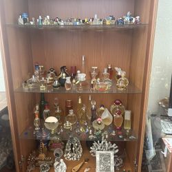 Collectible Perfumes And Figurines 