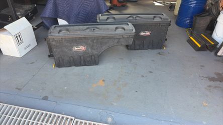 Truck tool boxes
