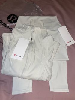 Lululemon size 2