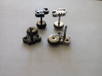 Scorpion stud earrings
