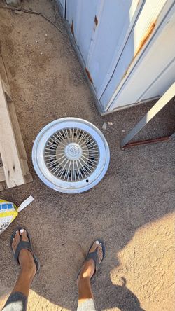1975 Buick LeSabre wire rims