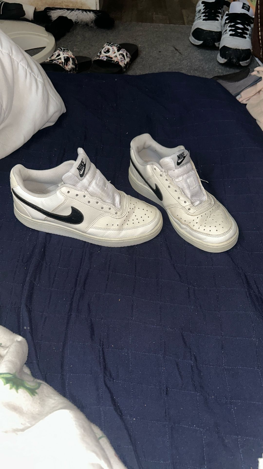 Air Force One (Baige Black And White