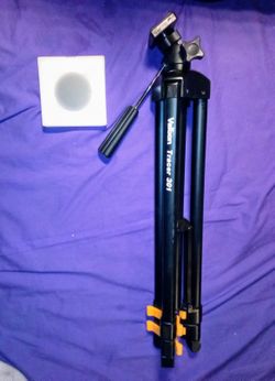 New camera lens & tripod