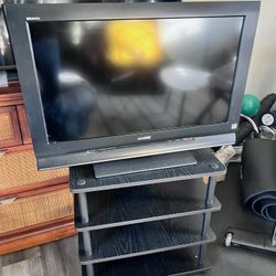 32” Sony With stand