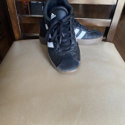 ADIDAS PARA NIÑO Y NIÑA SIZE:3