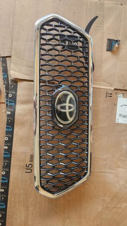 3rd gen Tacoma grill