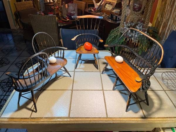Dollhouse Miniature Windsor Furniture (check all pictures)