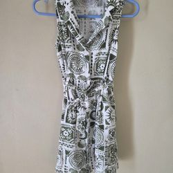 White Closet Elements Dress Womens Extra Small Beige & Green Button Up Tie Waist