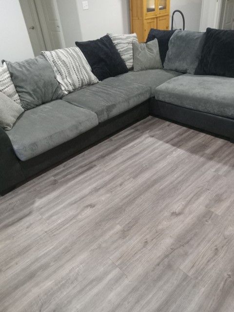 L Shaped Sectional 