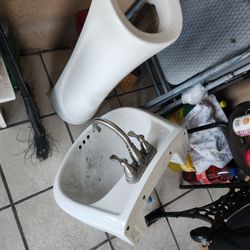 Pedestal Sink