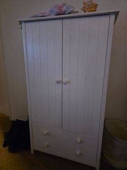 Small kids closet