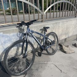 Diamondback Overdrive Sport mountain bike