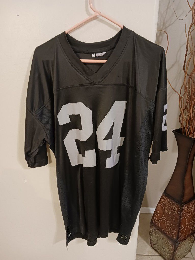 Raiders Jersey Size 52