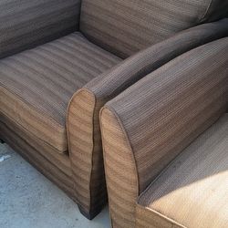 New Nice Wide Chairs Set Of 3