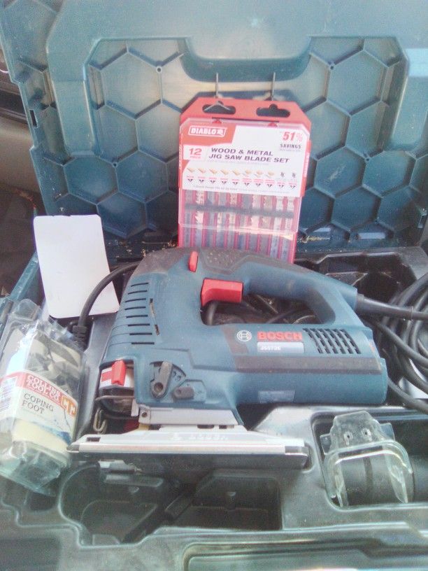 Bosch Jigsaw With Coping Foot And Diablo 12 Piece Wood/Metal Blade Set With Case