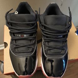 Jordan 11 Low Bred Sz 10.5