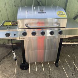 Char-Broil Performance Series Silver 5-Burner Liquid Propane Gas Grill with 1 Side Burner
