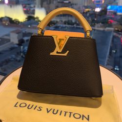 LOUIS VUITTON Capucines BB 